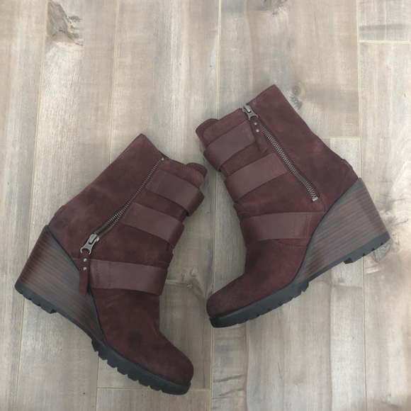 Sorel after hours suede buckle booties - Picture 5 of 6